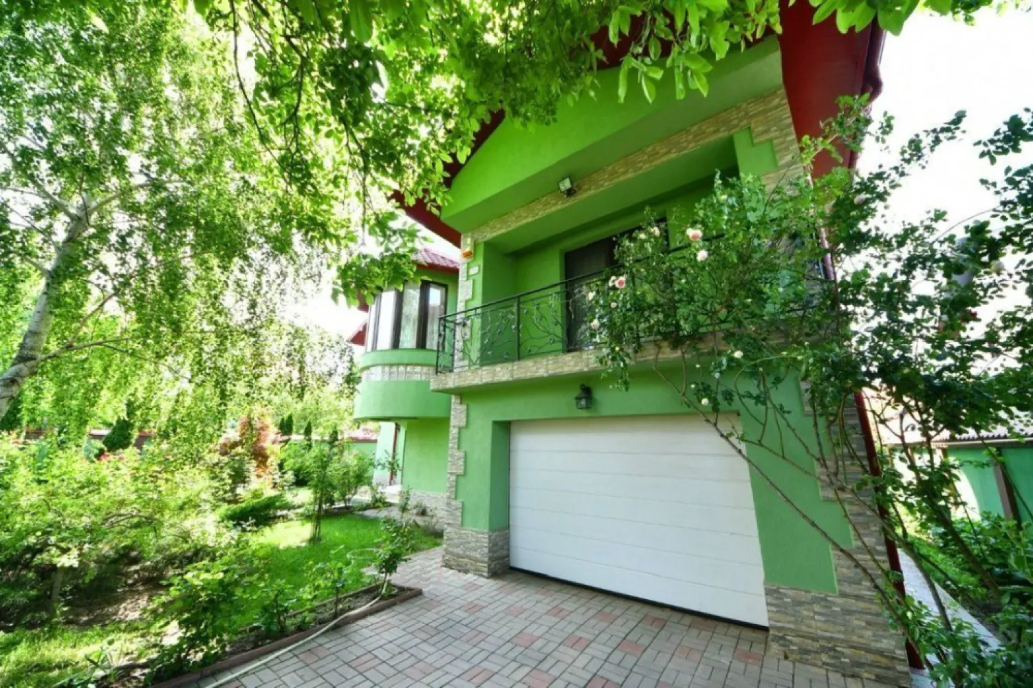 Casa de vanzare – zona Arcasilor, Galati - 280 mp utili - 275000 euro