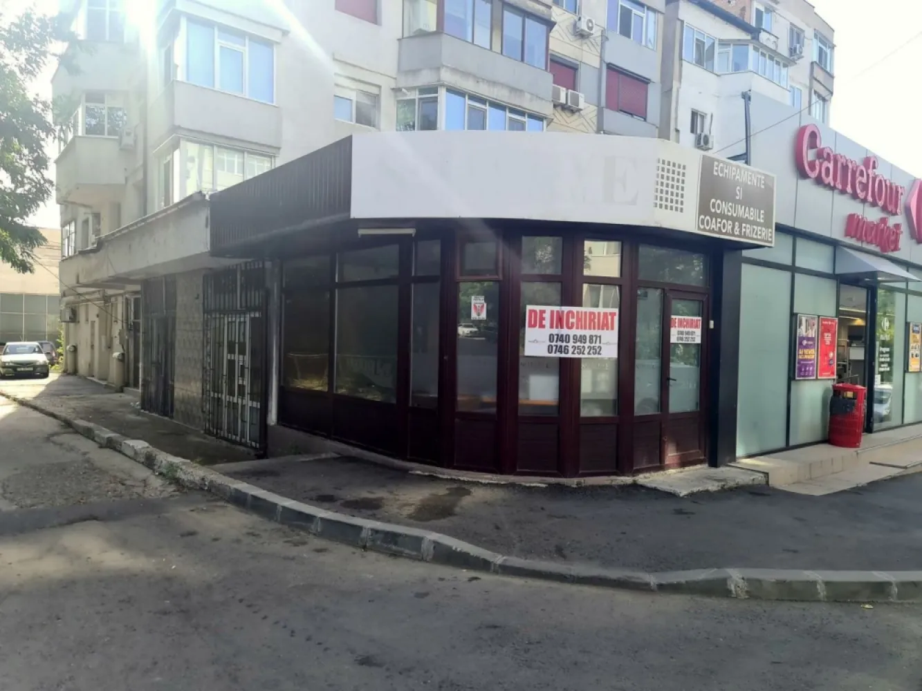 Spatiu comercial 85 mp - Strada Navelor, Faleza Dunarii - MAG Invest va propune spre vanzare un spatiu comercial amplasat intr-una dintre cele mai bune zone ale municipiului Galati, pe Strada Navelor, in imediata apropiere a Falezei Dunarii, cu acces facil catre principalele puncte de interes ale orasului.

Proprietatea beneficiaza de o suprafata utila de 85 mp si reprezinta o oportunitate excelenta atat pentru investitie, cat si pentru desfasurarea unei activitati comerciale, de birouri sau servicii.

Unul dintre principalele avantaje ale acestei proprietati il reprezinta pozitionarea excelenta, intr-o zona cu vad comercial foarte bun, trafic pietonal constant si vizibilitate stradala ridicata.

Caracteristici:
suprafata utila 85 mp;
centrala termica proprie;
compartimentare eficienta;
vizibilitate stradala foarte buna;
acces facil pentru clienti;
zona cu trafic pietonal intens;
posibilitati de parcare in imediata apropiere;
amplasare ultracentrala.

Datorita amplasarii de exceptie, spatiul este potrivit pentru showroom, cabinet, birouri, activitati comerciale, servicii profesionale sau alte afaceri care necesita expunere, accesibilitate si vizibilitate.

Pret de vanzare: 95.000 Euro.
Pentru informatii suplimentare si programarea unei vizionari:
Ene Marian
0740.949.871

Oferta disponibila prin MAG Invest.
Comision de intermediere conform contractului de prestari servicii.
