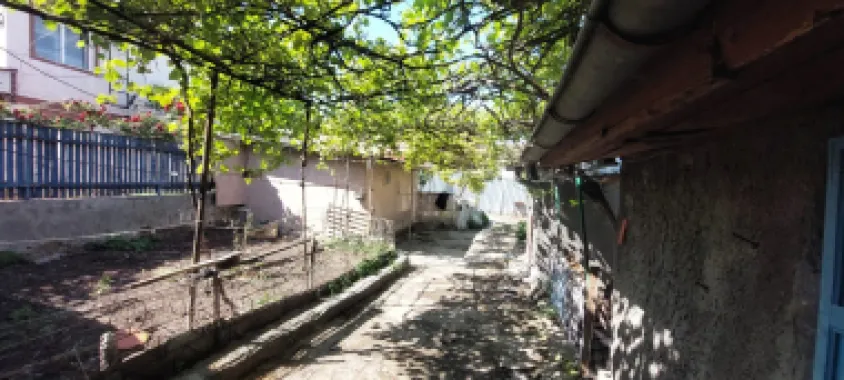 Teren de vanzare - Piata Centrala, 300 mp, toate utilitatile