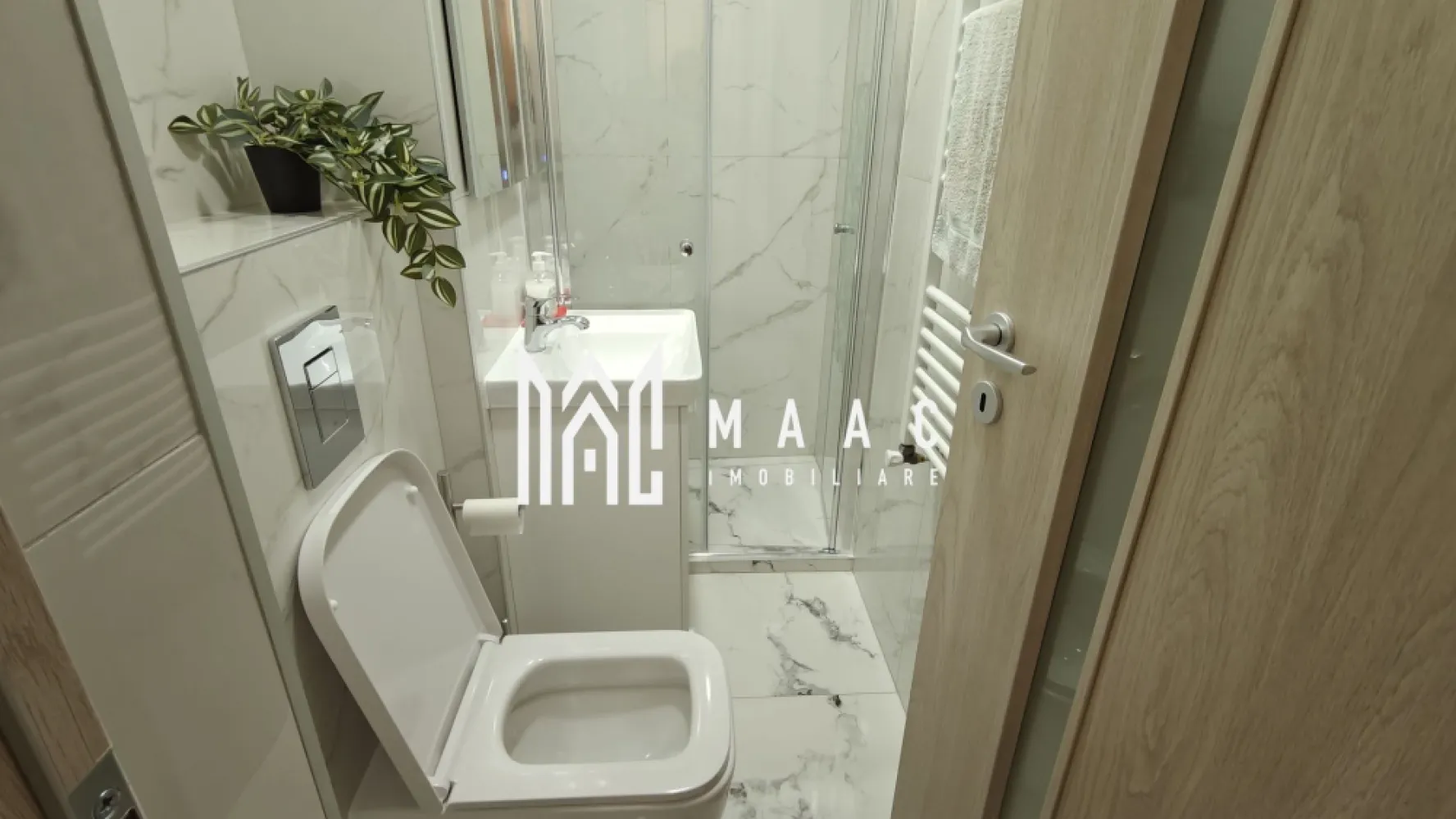 Garsonieră modernă I Mobilată I 27 mpu I Etaj 4 I V. Aaron - MAAC Imobiliare vă propune spre închiriere o garsonieră recent renovată, amplasată la etajul 4 al unui bloc reabilitat termic, situat în zona Străzii Semaforului — o locație practică, bine conectată, ideală pentru o persoană activă sau un cuplu la început de drum.

Compartimentare eficientă:
hol de acces
dormitor
bucătărie
baie

Avantaje:
Instalații electrice și sanitare noi.
Pereți indreptați, pardoseală refăcută.
Se închiriază mobilată și utilată complet, cu electrocasnice moderne.

Condiții de închiriere: Se percepe garanția echivalentă cu o lună de chirie, plus chiriei curente la momentul semnării contractului.

Contactează MAAC Imobiliare pentru vizionare, specificând ID CP3192587.