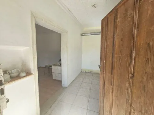 Teren 1800 mp + casa batraneasca - Fartanesti, jud. Galati