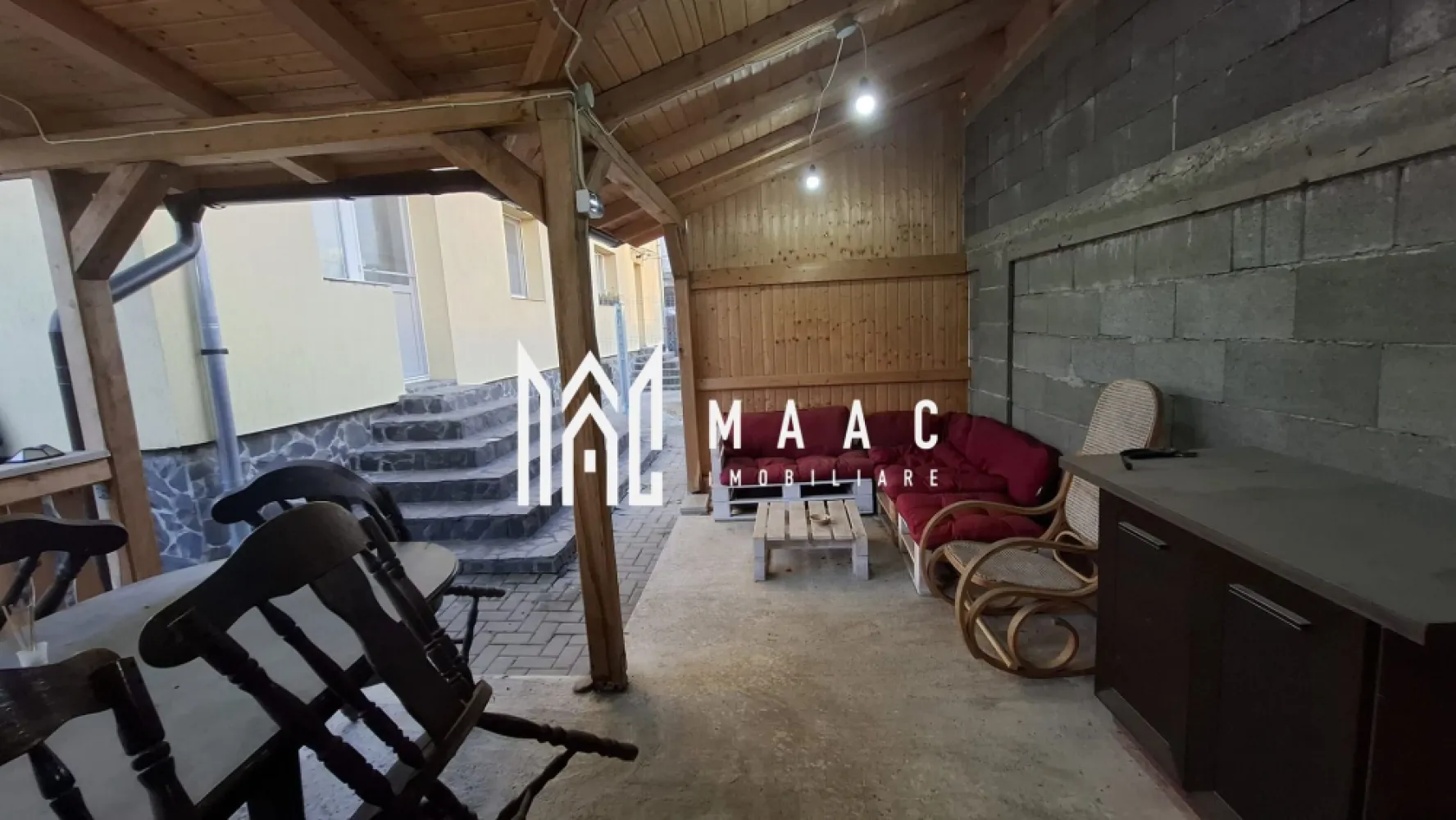 Casa 8 camere | 308mpu | 2 Apartamente | Selimbar