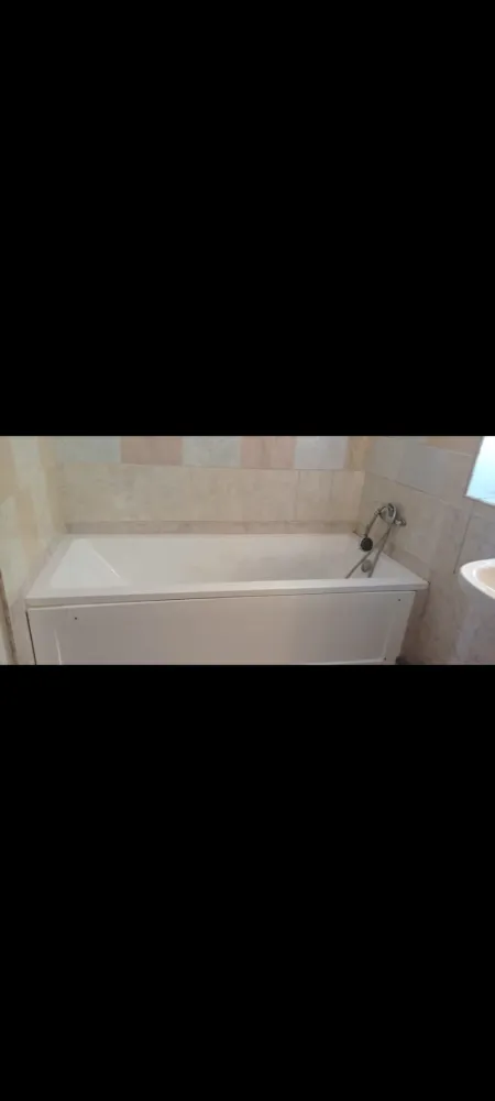 Casă de închiriat