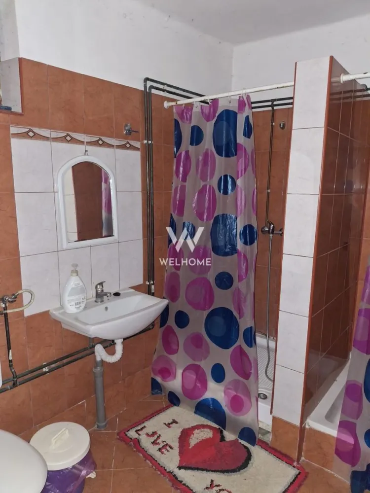 Casa cu 15 camere de vanzare in Bazna, Sibiu ( azil, pensiune)