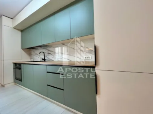 Apartament de lux cu 3 camere, de inchiriat, zona Circuvalatiunii