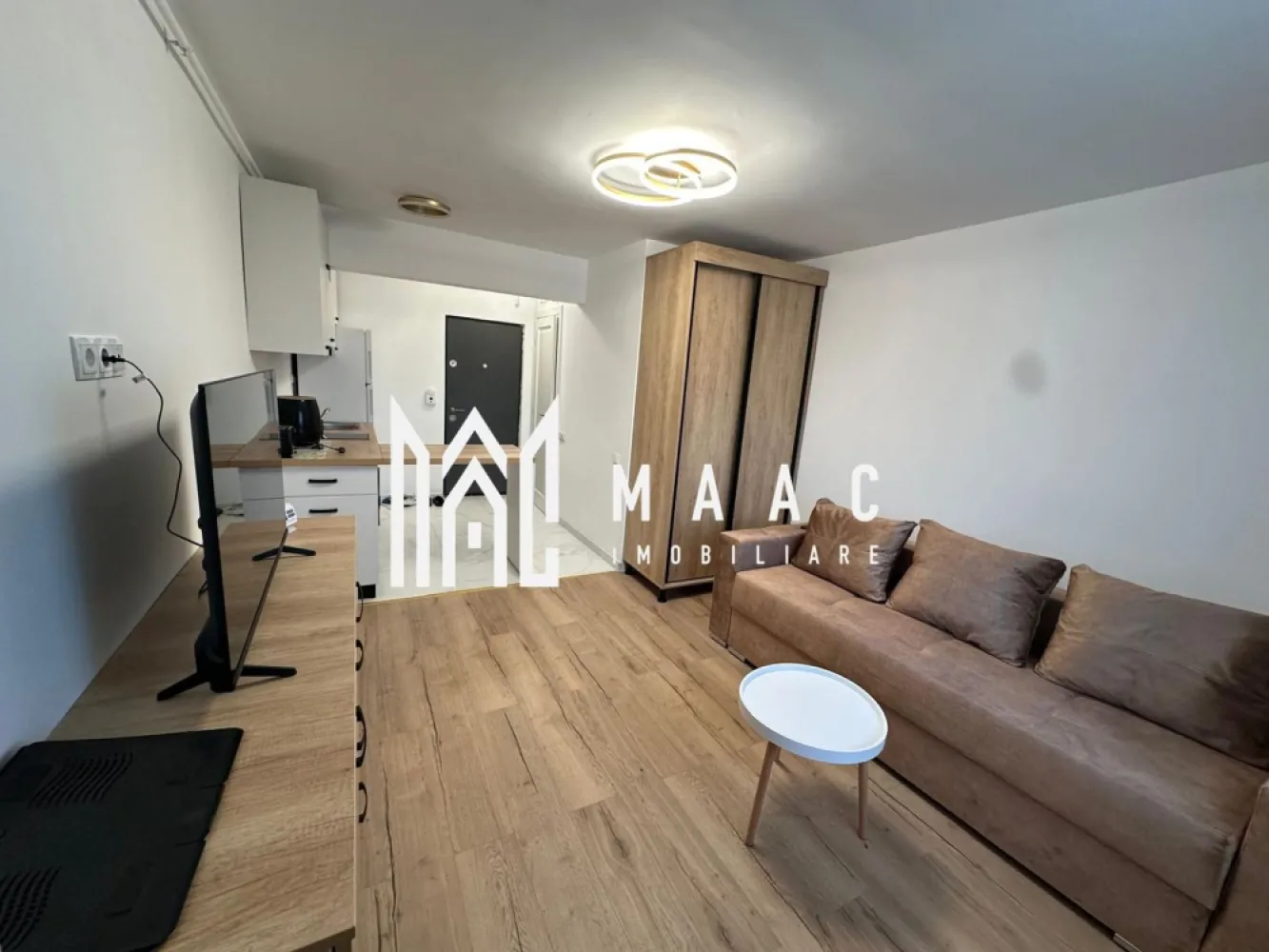 Apartament 1 cameră | Lazaret, Sibiu | 21,5 mp, mobilat, parter - Apartament cu 1 cameră de vânzare în cartierul Lazaret din Sibiu, situat pe Strada Oțelarilor, cu 21,5 mp utili, parter și mobilat complet.

Detalii proprietate:
• Suprafață utilă: 21,5 mp
• Apartament cu 1 cameră și 1 baie
• Amplasat la parter
• Complet mobilat și utilat
• An construcție: 1970
• Disponibil pentru vânzare

Localizare:
Proprietatea este situată pe Strada Oțelarilor, în cartierul Lazaret din Sibiu.

Pentru detalii suplimentare și programarea unei vizionări, contactați echipa MAAC Imobiliare și menționați Cod anunț CP3193863.
