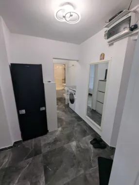 Apartament 2 camere, decomandat