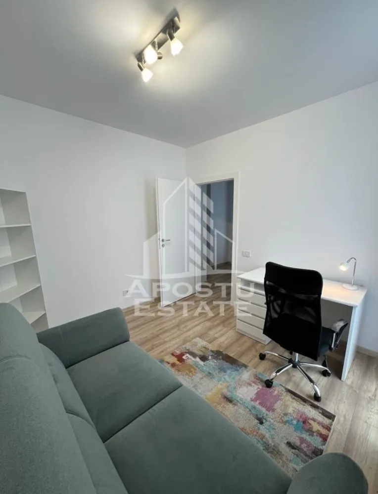 Apartament cu 3 camere, de inchiriat,zona Vivalia - APOSTU ESTATE va propune spre inchiriere un apartament cu 3 camere open-space complet mobilat si utilat situat in zona Take Ionescu in Grand Vivalia.
Imobilul este situat la etajul 6 din 7.

Imobilul se intinde pe o suprafata utila de 65 mp si este compartimentat astfel:
- hol acces
- bucatarie open space cu living
- dormitor cu dressing
- birou
- baie
- balcon deschis

Detalii:
- centrala proprie cu incalzire in pardoseala.
- electrocasnice: frigider plita cuptor electric masina de spalat rufe masina de spalat vase smart TV.
- parcare privata la subteran

Vecinatati:
- Mega Image
- Prospero
- IPJ Timis
- Piata Badea 
- Mijloace de transport in comun

Garantie 1 luna jumatate de chirie.
Nu se accepta animale de companie si sa se fumeze in incinta imobilului.
Va asteptam cu drag la o vizionare!

Oferta ID: CP3200979