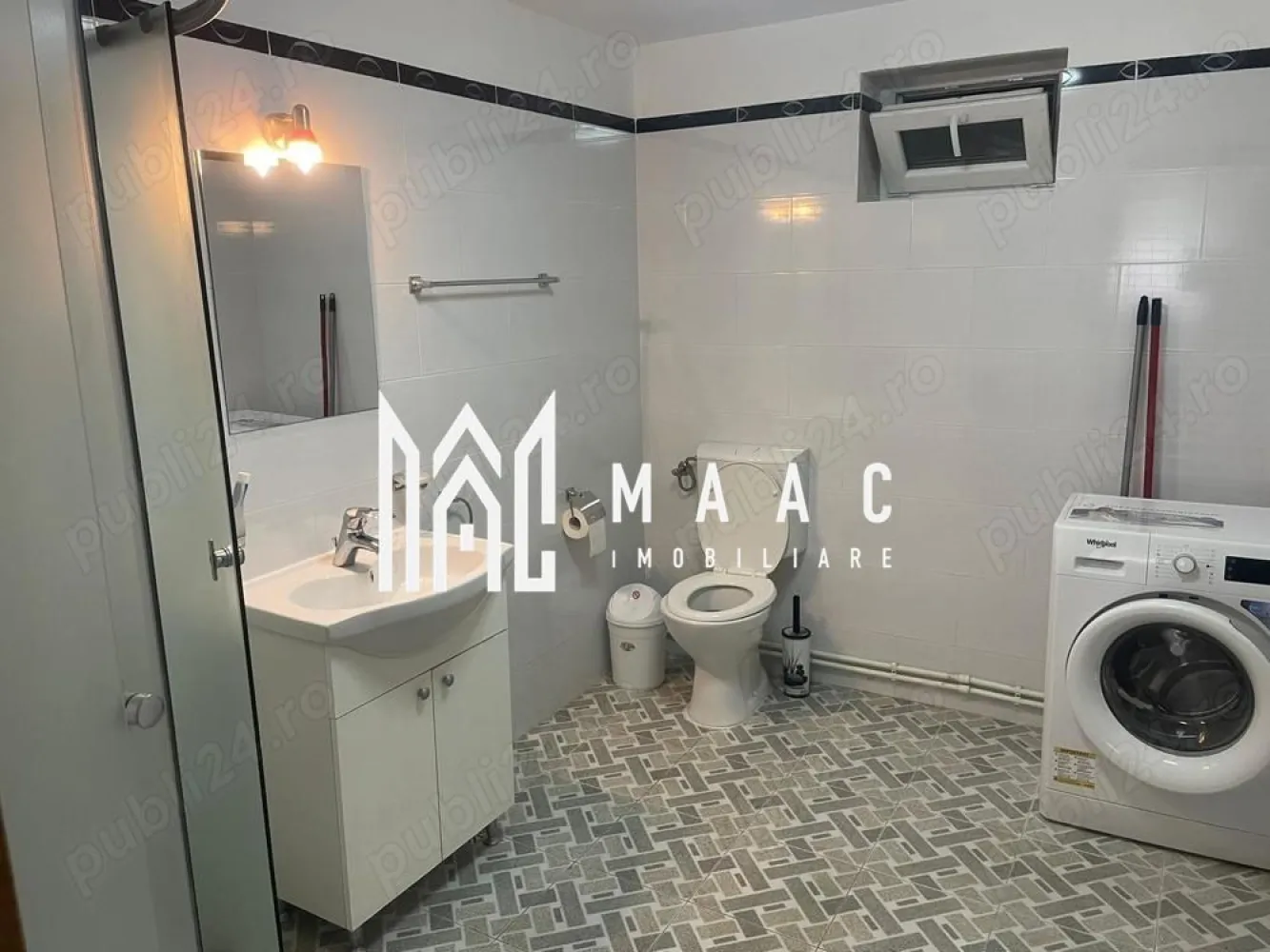 Apartament la casa | 3 camere | Selimbar - Maac Imobiliare va propune spre inchiriere un apartament la casa situat in Selimbar Locuinta cuprinde : living, bucatarie deschisa, 2 dormitoare, hol de acces, baie cu dus . Curte comuna are zona de barbecue Termen de inchiriere minim 1 an de zile Se percepe o garantie din cuantumul unei chirii lunare Nu se accepta animale de companie Zona este una linistita, in apropiere se regasesc centre comerciale, de invatamant, acces la mijloacele de transport in comun. Pentru mai multe detalii precizati telefonic ca ati vazut anuntul cu ID: CP2122305