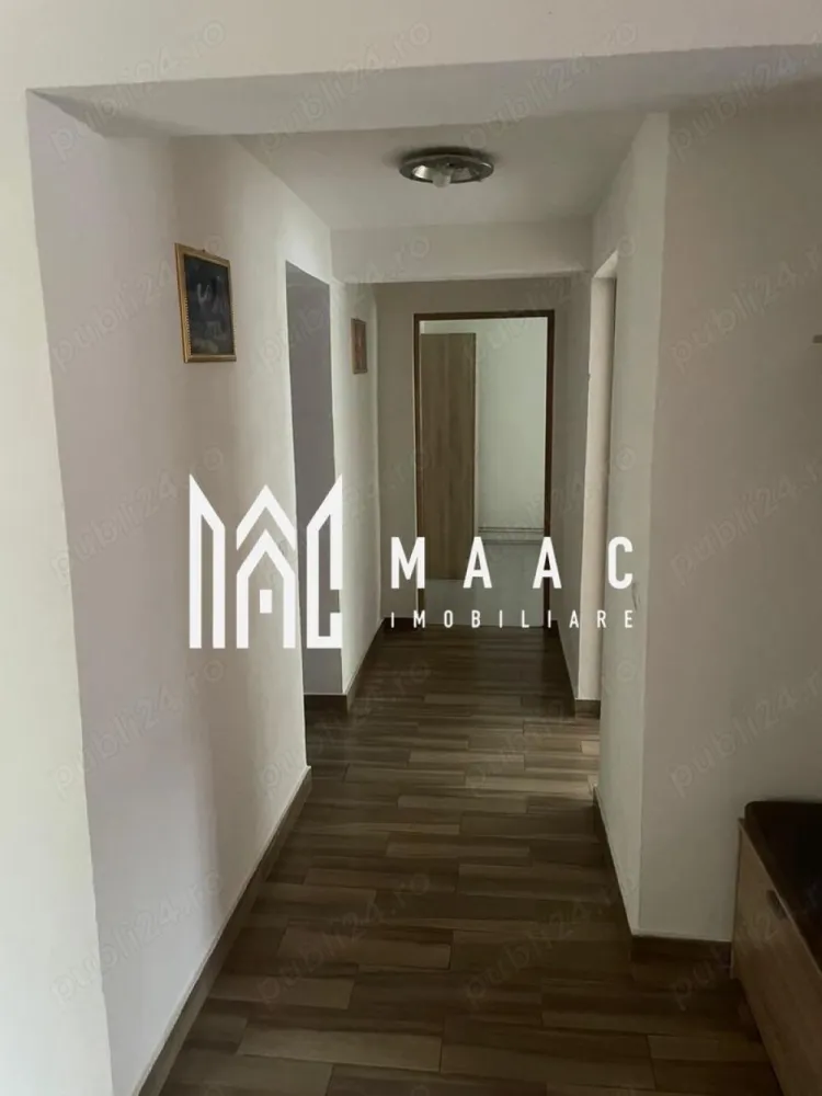 Apartament la casa | 3 camere | Selimbar - Maac Imobiliare va propune spre inchiriere un apartament la casa situat in Selimbar Locuinta cuprinde : living, bucatarie deschisa, 2 dormitoare, hol de acces, baie cu dus . Curte comuna are zona de barbecue Termen de inchiriere minim 1 an de zile Se percepe o garantie din cuantumul unei chirii lunare Nu se accepta animale de companie Zona este una linistita, in apropiere se regasesc centre comerciale, de invatamant, acces la mijloacele de transport in comun. Pentru mai multe detalii precizati telefonic ca ati vazut anuntul cu ID: CP2122305