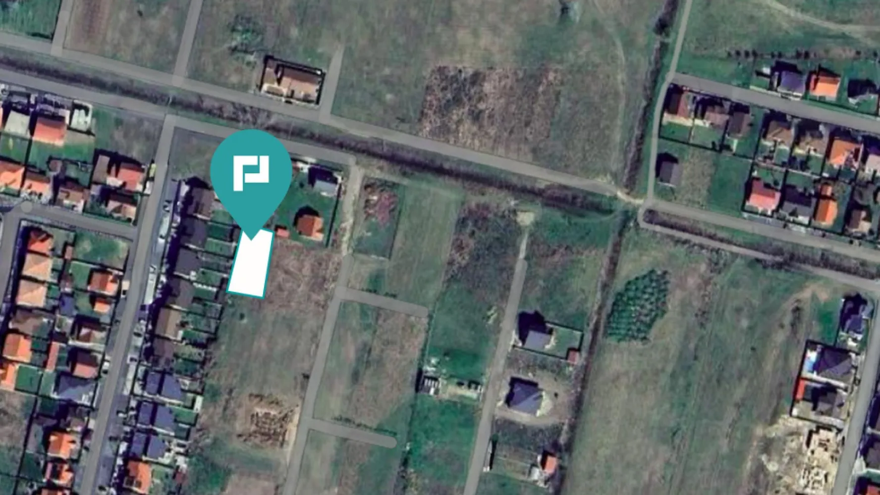 Teren intravilan 656 mp, Moșnița Nouă - PropertyLAB vă oferă spre vânzare un teren intravilan de 656 mp, situat în Moșnița Nouă

Dacă sunteți în căutarea unui teren pentru construcția unei locuințe sau a unei investiții sigure, această ofertă poate fi soluția ideală pentru dumneavoastră.

 Localizare:
Terenul se află într-o zonă foarte bine poziționată din Moșnița Nouă, la doar câțiva pași de toate punctele de interes: magazine, farmacii, școli, grădinițe și stații pentru mijloace de transport în comun. Accesul se face facil, iar infrastructura este în plină dezvoltare.

 Caracteristici:

Suprafață totală: 656 mp

Regim: intravilan

Toate utilitățile (apă, gaz, curent, ) se află în imediata apropiere

Drum de acces practicabil

Front stradal generos de 16 ml, potrivit atât pentru construcția unei case individuale, cât și pentru un duplex

 Avantaje:

Poziție excelentă, aproape de oraș și totuși într-o zonă liniștită

Zonă în plină expansiune, cu potențial crescut de dezvoltare

Ideal pentru construcție rezidențială (casă individuală, duplex) sau pentru investiție pe termen mediu și lung

Acest teren este alegerea potrivită atât pentru cei care își doresc o locuință modernă și confortabilă, cât și pentru investitori care caută o zonă cu randament bun și perspectivă de creștere.

 Pentru mai multe informații și pentru a programa o vizionare, contactați cu încredere echipa PropertyLAB.

Agent imobiliar: Cosmina Ciucioiu
Telefon: 0732 639 870
cosmina.ciucioiu@propertylab.ro
Cod Proprietate: 2710066