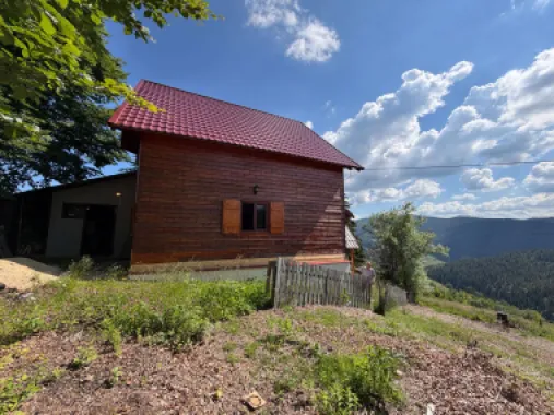 Cabană, 3 dormitoare, Arieseni, vedere panoramică. 75 000 E (neg)