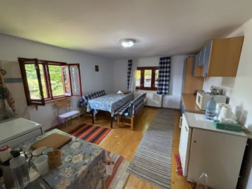 Cabană, 3 dormitoare, Arieseni, vedere panoramică. 75 000 E (neg)