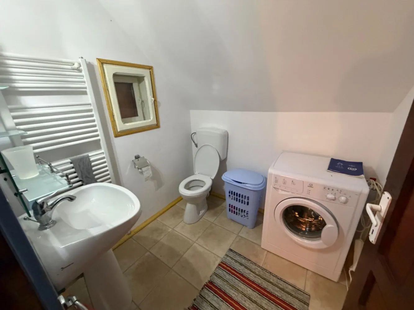 Cabană, 3 dormitoare, Arieseni, vedere panoramică. 75 000 E (neg)