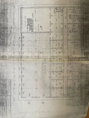 Proprietate versatila fost camin muncitori +teren loc.Batar jud Bihor
