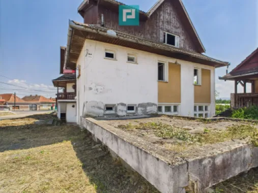 Pensiune cu teren 6464 mp în Geoagiu pe Râul Mureș