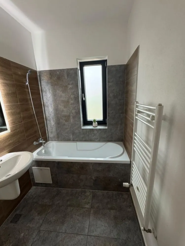 Apartament 2 camere GIROC
