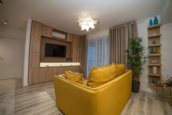 Apartament 3 camere de inchiriat, Denya Forest