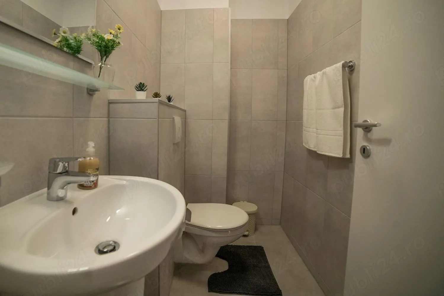 Apartament 3 camere de inchiriat, Denya Forest