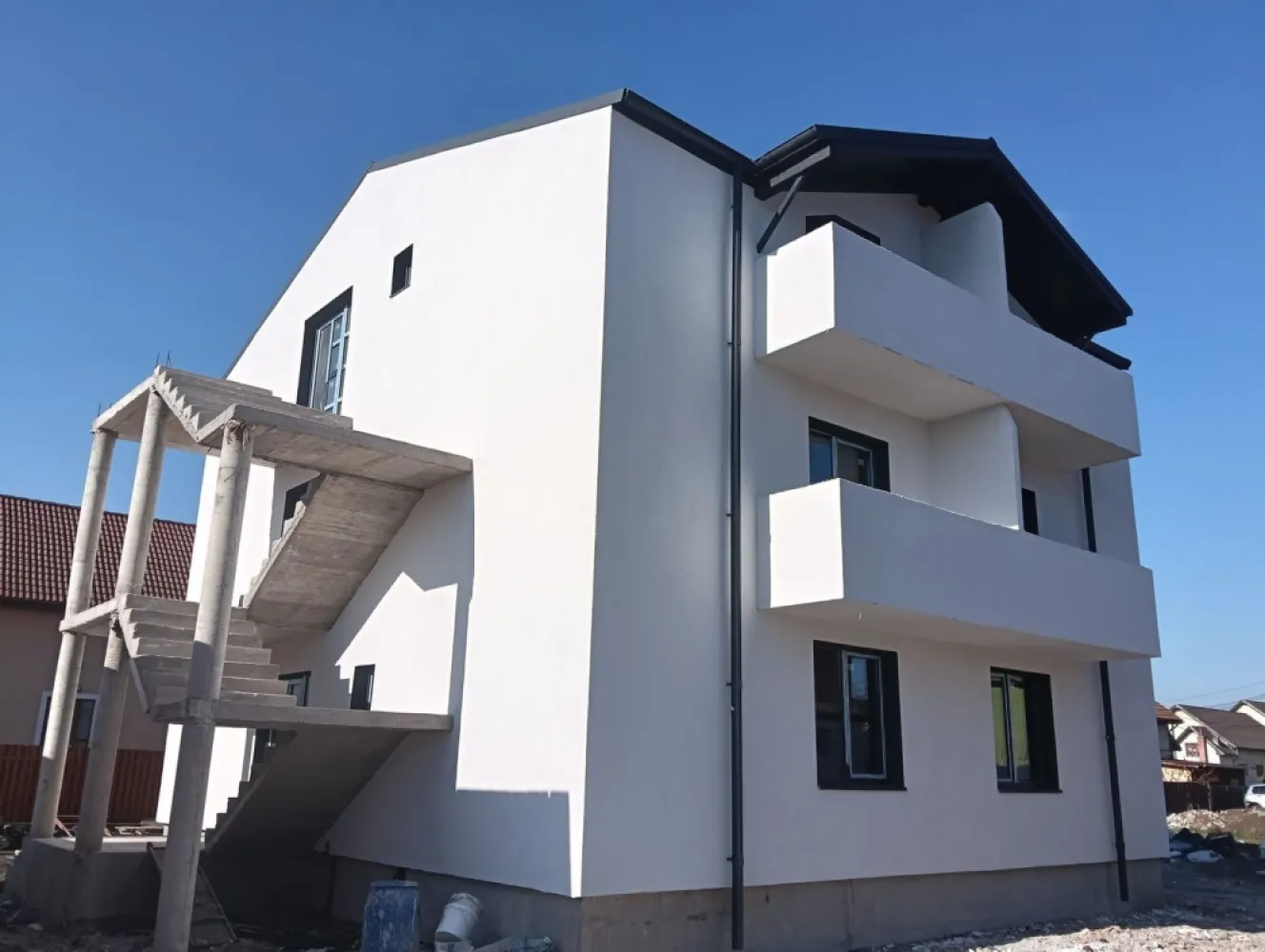 Apartament 2 camere,bloc NOU 50mp,zona 7Noiembrie 1 parcare