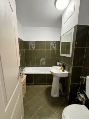 apartament de inchiriat