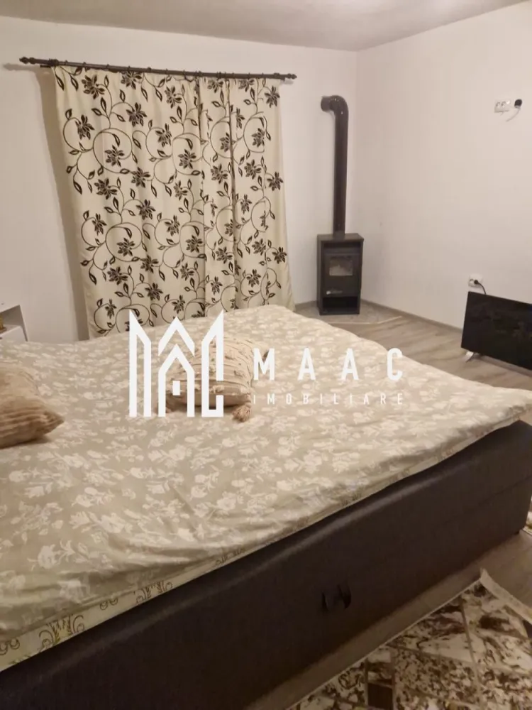 Casă de vânzare în Lăpușata – Construcție nouă, complet utilată - Maac Imobiliare propune spre vânzare o casă situată în localitatea Lăpușata, într-o zonă liniștită și pitorească, ideală pentru relaxare și confort.

🔹 Construcție nouă
🔹 Complet utilată și dotată
🔹 Compartimentare practică și funcțională:

2 camere

baie

bucătărie

Proprietatea este potrivită atât ca locuință pentru o familie, cât și ca casă de vacanță, oferind intimitate, aer curat și un cadru natural deosebit.

Zona este apreciată pentru liniște și peisajele frumoase, fiind alegerea ideală pentru cei care își doresc să se retragă din agitația orașului.

📞 Pentru mai multe detalii și programarea unei vizionări, vă rugăm să contactați Maac Imobiliare.