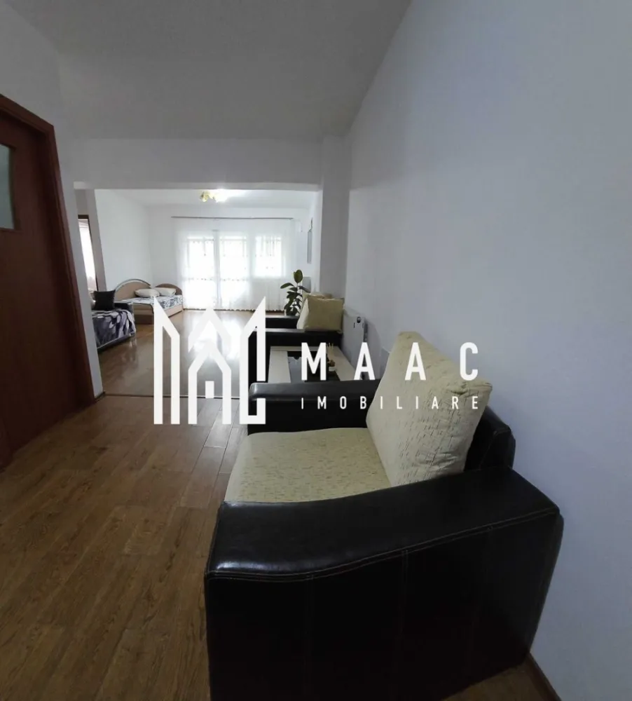 Apartament 3 Camere | Etaj 2 | Zona Centrala - MAAC Imobiliare vă propune spre vânzare un apartament modern și spațios, situat pe strada Morilor, în Râmnicu Vâlcea, într-un bloc nou, poziționat chiar la strada principală.

Apartamentul este situat la etajul 2 din 6, imobilul fiind dotat cu lift, și oferă un confort ridicat datorită compartimentării generoase și poziționării excelente.

Compartimentare și beneficii:

2 dormitoare luminoase

2 băi

Living foarte spațios

Bucătărie generoasă, complet mobilată

2 balcoane închise cu termopan

Vedere mixtă: către strada principală și către curtea interioară

Se vinde mobilat complet

Proprietatea beneficiază de loc de parcare inclus, situat în curtea privată a complexului, precum și de acces la curte privată, oferind siguranță și intimitate.

Datorită amplasării pe strada principală Morilor, într-un bloc nou cu lift, și a compartimentării ideale pentru o familie, apartamentul reprezintă o oportunitate excelentă atât pentru locuință proprie, cât și pentru investiție.

Pentru mai multe informații sau programarea unei vizionări, vă invităm să contactați echipa MAAC Imobiliare.
CP2938549