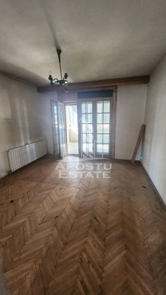 Apartament de vanzare in zona Complexului Studentesc, Timisoara,316 mp