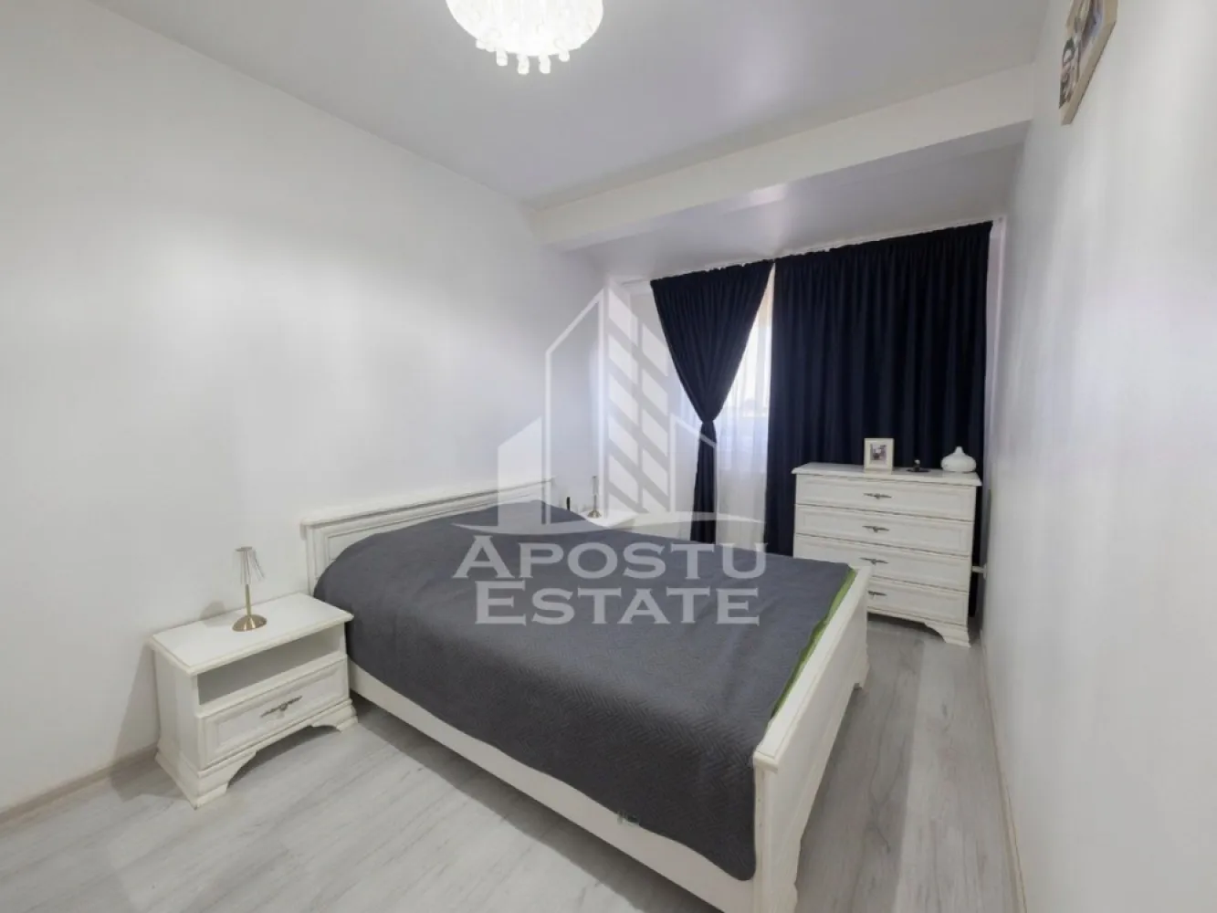 Apartament cu 2 camere, de vanzare, Dambovita, Timisoara
