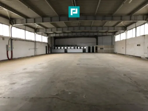 Hală cu teren intravilan de 3500 mp, în Sebiș Arad
