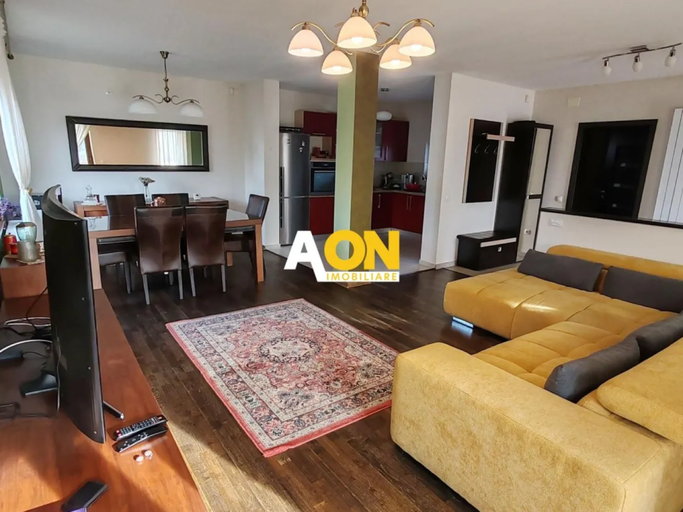 Casa 3 Camere, 179 mp Construiti, Teren 784 mp, Zona Cetate - AON Imobiliare ofera spre vanzare proprietate compusa din casa cu 3 camere, suprafata construita 179 mp, teren 784 mp (cu deschidere la strada de 25 ml), aflata intr-o zona linistita din zona Cetate.
Casa este compusa din living cu bucatarie open space, 2 dormitoare, 2 bai, dressing, garaj (care cu o minima investitie, poate fi transformat in al treilea dormitor) si terasa.
Constructia a fost executata si finisata cu materiale de calitate (de catre proprietar, pentru folosinta personala), iar proprietatea beneficiaza de amenajari si imbunatatiri multiple .
Se vinde mobilata si utilata ca in poze.
ID 2847737