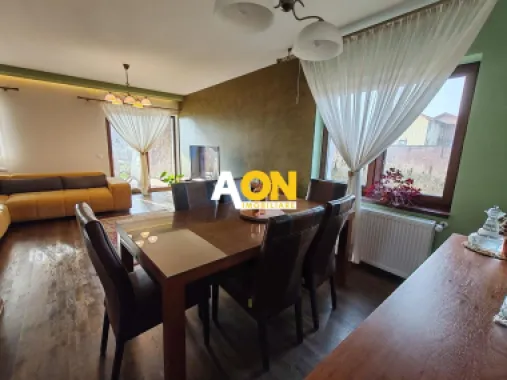 Casa 3 Camere, 179 mp Construiti, Teren 784 mp, Zona Cetate