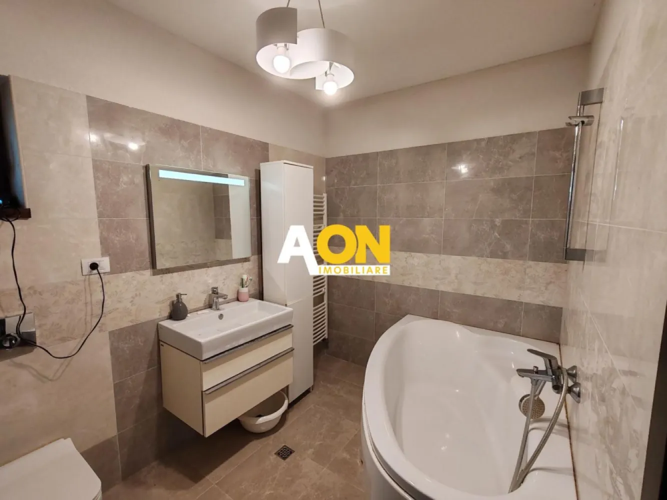 Casa 3 Camere, 179 mp Construiti, Teren 784 mp, Zona Cetate