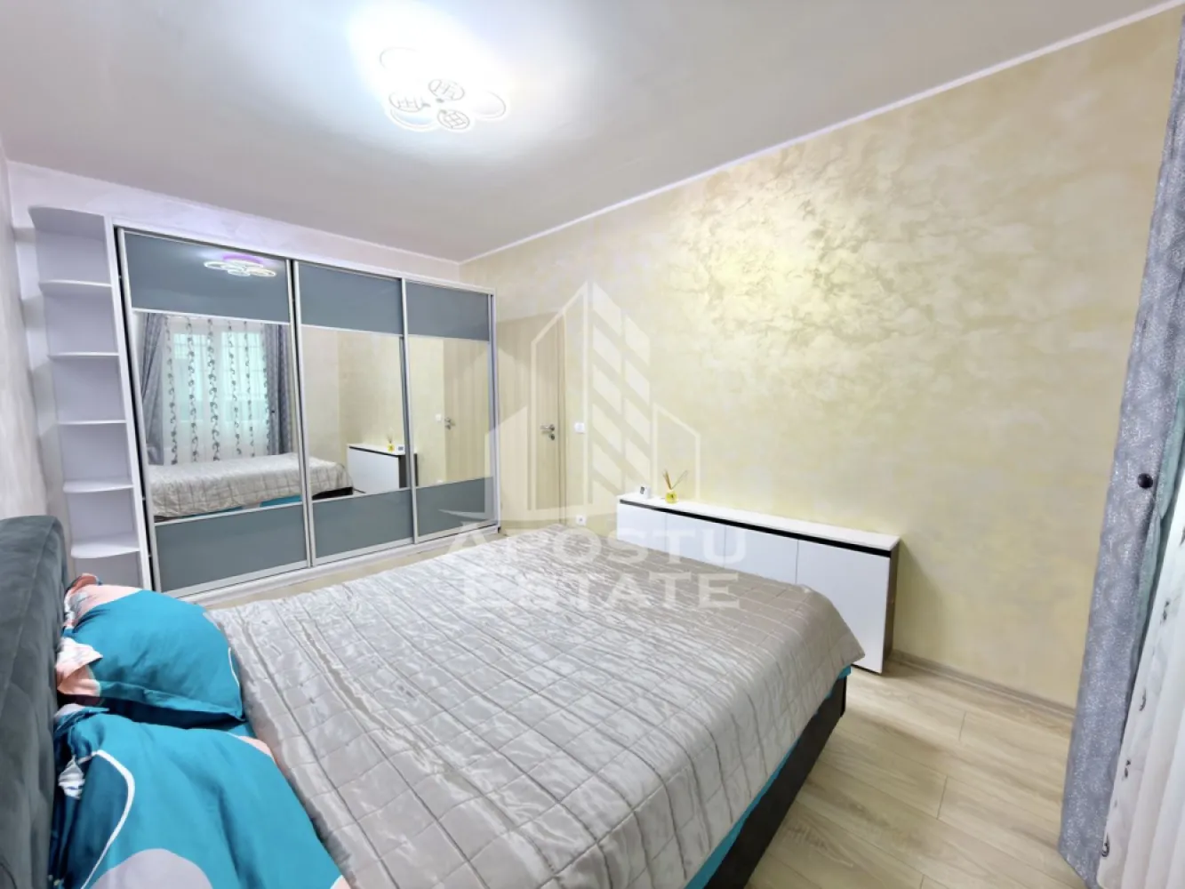 Apartament cu 2 camere decomandat si gradina proprie de 40 mp in Giroc