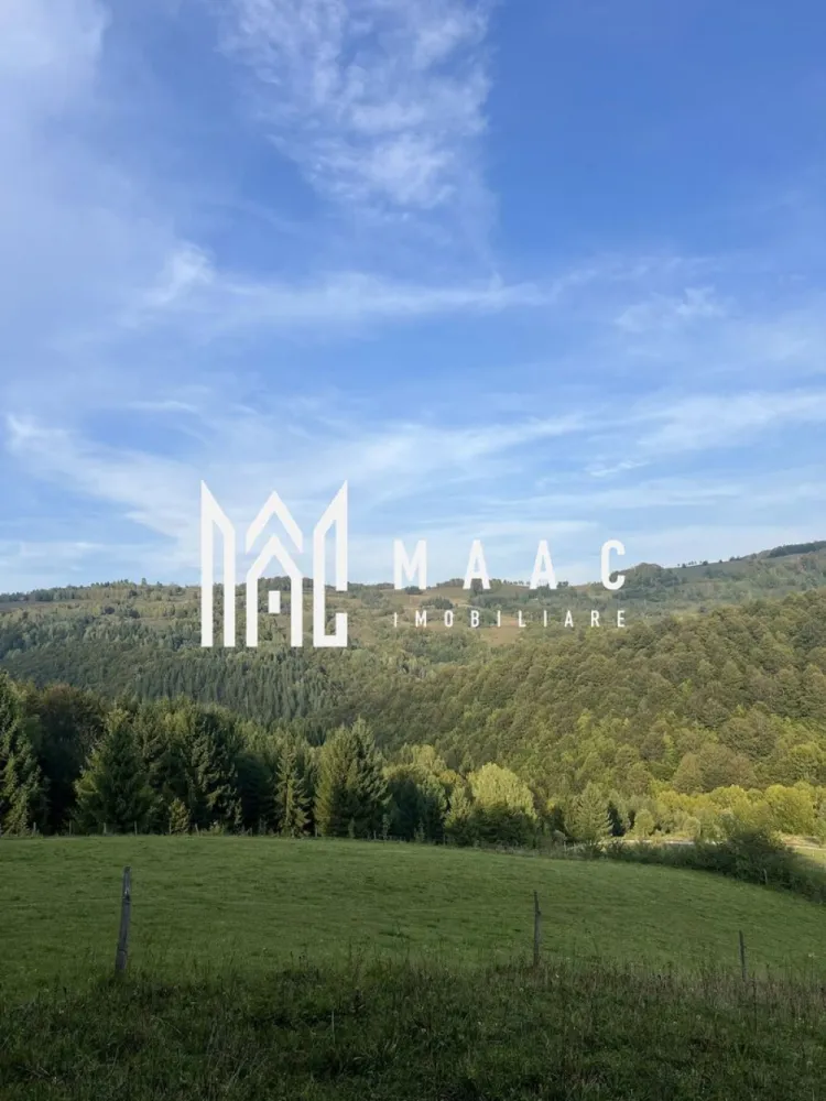 Teren Intravilan I case vechi I – Poiana Sohodol I Alba - Suprafață:

Total teren: 14.242 mp
Teren intravilan: 6.926 mp (cu acte la zi, cota 1/1)
Construcții:
- 2 căsuțe vechi înregistrate în acte, necesită renovare
- 1 anexa
Caracteristici teren:
- Altitudine: aprox. 800 m
- Orientare sudică
- Acces auto permanent, asfalt până aproape de teren
- Ultimii 400 m pe drum pietruit privat, recent amenajat
Facilități:
- 2 surse de apă (una amenajată, una în curs de amenajare), cu debite constante tot anul
- Curent electric, inclusiv linie trifazată pe stâlp
- Pădure (aprox. 1000 mp) și numeroși pomi fructiferi
- Platou amenajat în zona superioară, aprox. 850 mp
Pentru mai multe detalii precizati telefonic ca ati vazut anuntul cu ID CP2945358