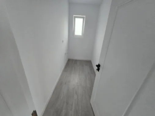 Casa 4 camere la cheie,130 mp,500 mp teren,cartier Unirii