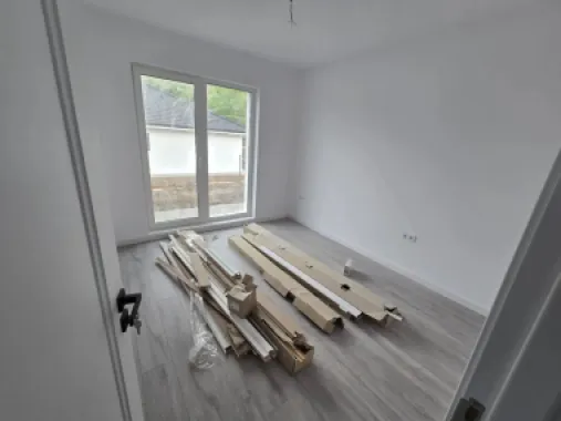 Casa 4 camere la cheie,130 mp,500 mp teren,cartier Unirii
