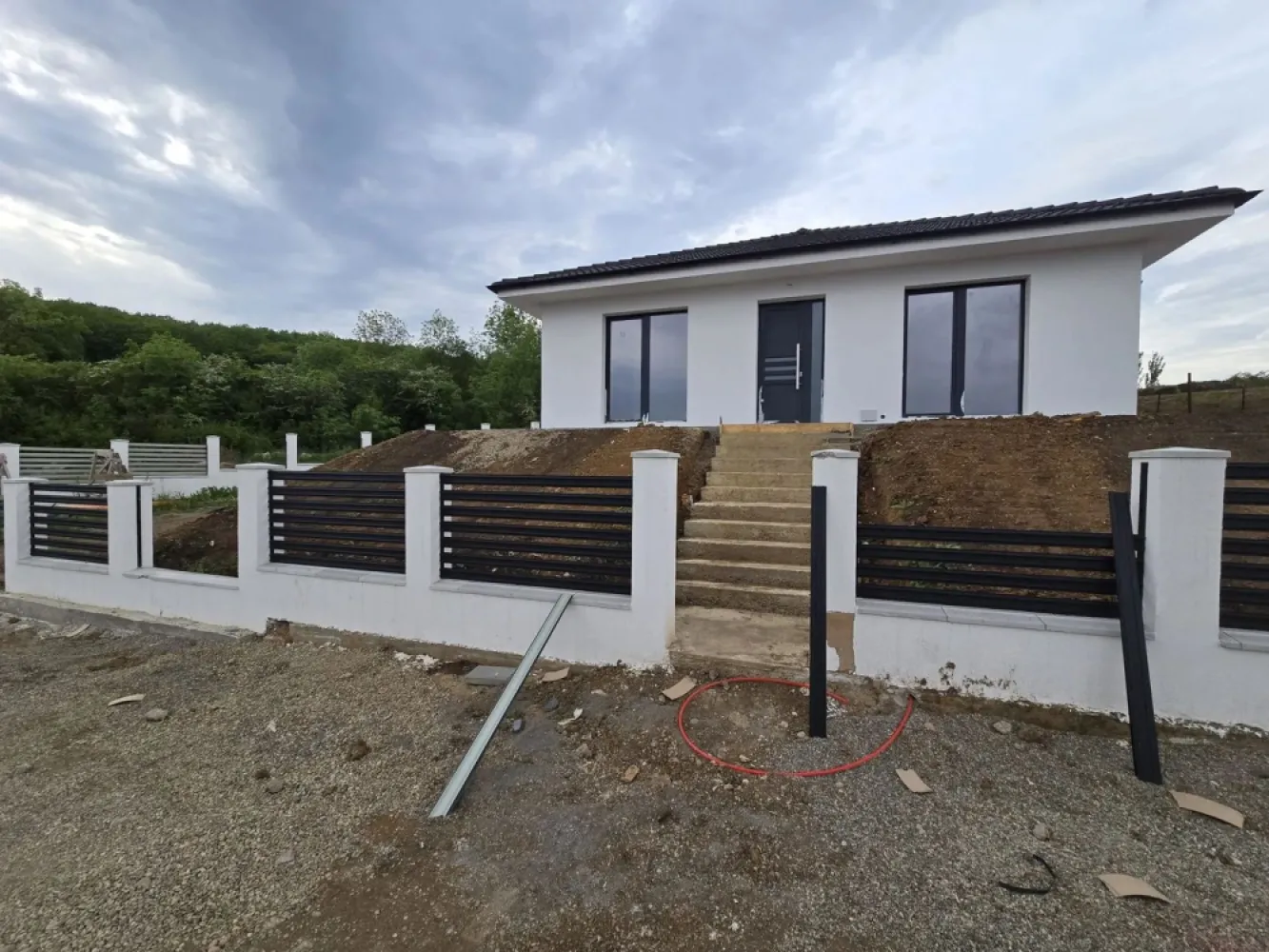 Casa 4 camere la cheie,130 mp,500 mp teren,cartier Unirii