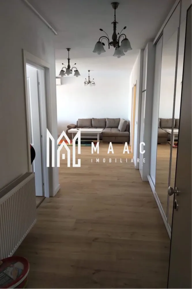 Apartament 3 camere | Etajul 2 | 86 MPU | Lazaret - MAAC Imobiliare vă propune spre închiriere un apartament modern cu 3 camere, amplasat la etajul 2/3 al unui imobil situat într-o zonă liniștită și accesibilă din Lazaret.

Compartimentare:

- Hol spațios de acces
- Bucătărie open space cu sufragerie
- 2 dormitoare matrimoniale
- 2 băi cu geam pentru aerisire, una dotată cu vană, iar cealaltă cu cabină de duș.

Nu se acceptă animale de companie
Se percepe o garanție în cuantumul unei chirii lunare

Pentru mai multe detalii vă rugăm să specificați anunțul cu CP2945816