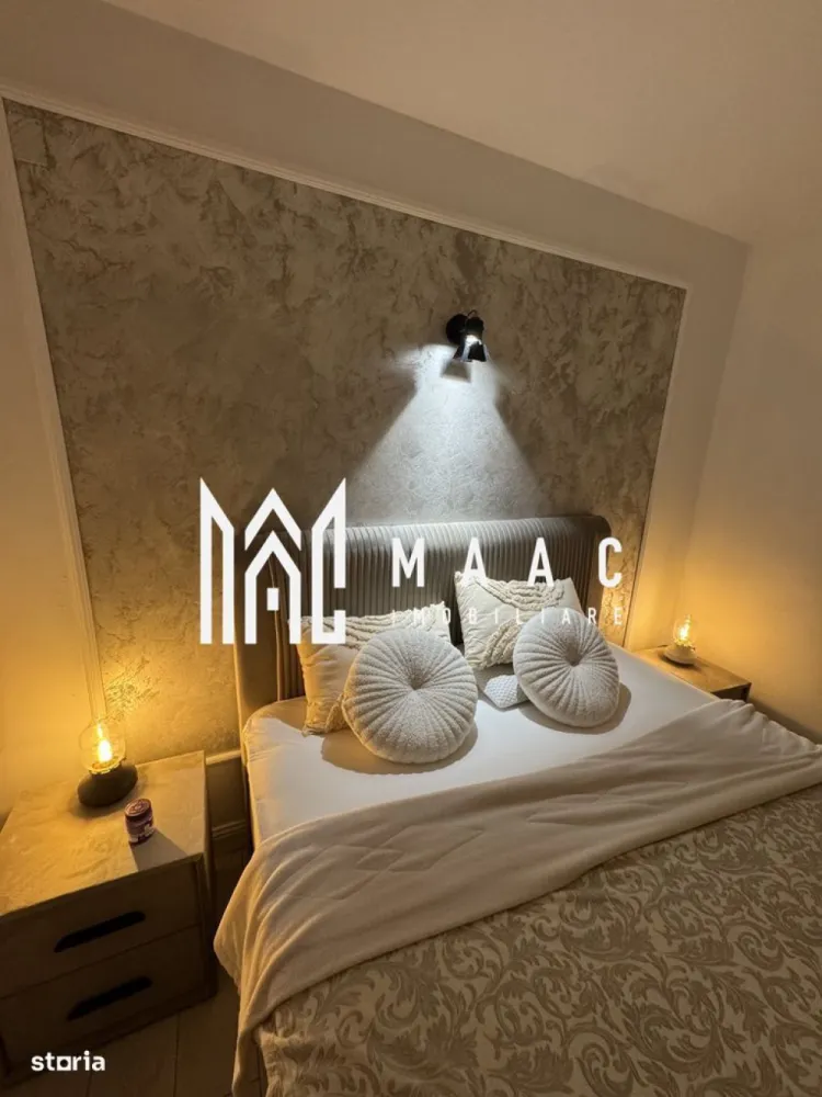 Casă 2 camere-curte și terasă | Zona Parcul Sub Arini - MAAC Imobiliare vă propune spre închiriere o proprietate cochetă, recent renovată și mobilată complet, ideală pentru 1–2 persoane. Casa este situată într-una dintre cele mai frumoase și verzi zone ale orașului – Parcul Sub Arini, oferind liniște și confort la doar câteva minute de centrul Sibiului.

 Detalii proprietate:
Suprafață utilă: 55 mp
Compartimentare: 2 camere – dormitor spațios, living cu zonă de dining
Bucătărie complet utilată
Baie modernă 
Dressing separat

 Spații exterioare:
Curte privată de ~35 mp, delimitată de vegetație și arbori pentru intimitate
Terasă de 15 mp dotată cu încălzitor
Acces printr-o curte comună și o mini-grădină la intrare

 Locuință luminoasă, modern amenajată, cu un cadru confortabil și primitor
 Ideală pentru 1–2 persoane (fără animale de companie)
 Locație excelentă – aproape de parc, zone de recreere, mijloace de transport și centrul orașului

📞 Contactează echipa MAAC Imobiliare pentru mai multe detalii sau pentru a programa o vizionare, menționează CP2949038!