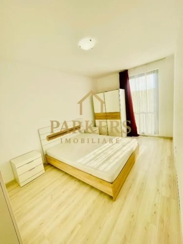 Aartament 3 camere zona Zorilor de închiriat în Cluj - Închiriez apartament finisat complet mobilat și utilat zona Zorilor loc parcare inclus la subteran .
Apartamentul are o suprafață de 75 mp +balcon 11 mp e compus din :
Living 
Bucătărie 
2Dormitoare 
Baie 
2Holuri 
Balcon