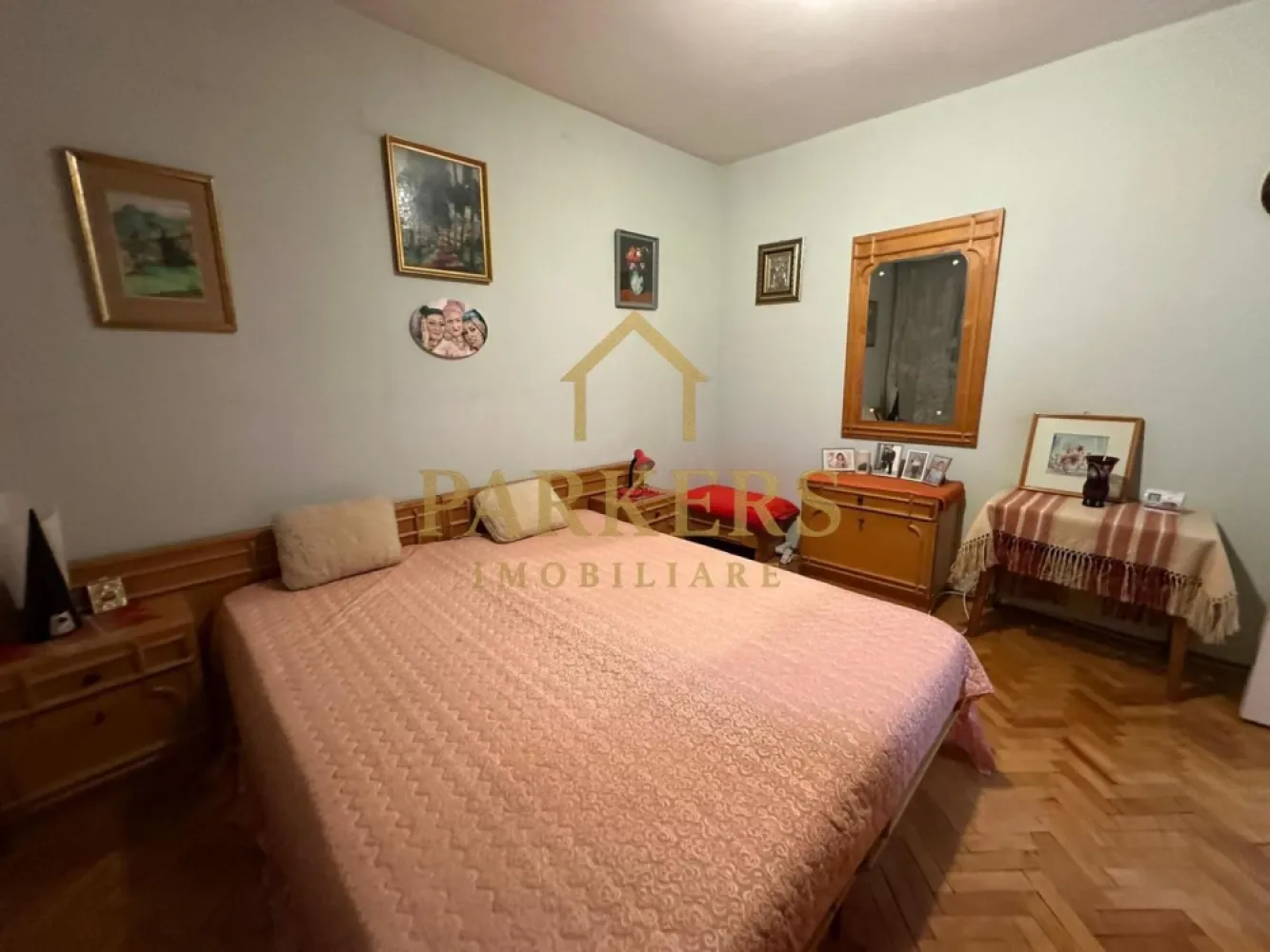 Apartament decomandat 3 camere etaj intermediar zona Manastur Cluj
