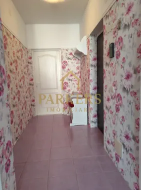 Apartament 2 camere decomandat 53mp de vanzare in Floresti