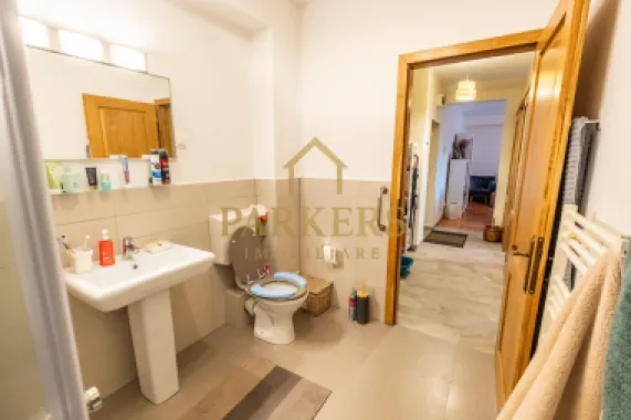 Apartament 2 camere cu terasa de 50mp si Garaj de vanzare zona VIVO