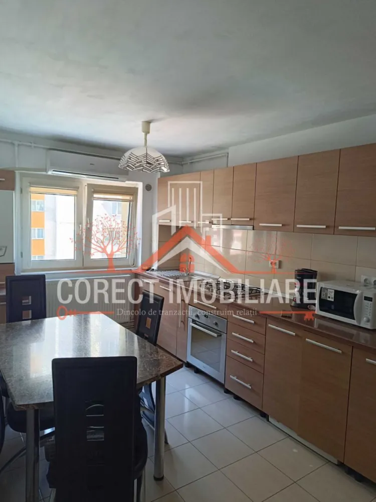 🏡Apartament cu 2 camere de inchiriat - Str.Calea Moldovei - 320€ - 🏡Apartament cu 2 camere de inchiriat - Str.Calea Moldovei - 320€
🔸 Etaj: 3 cu lift
🔸 Suprafata utila de 55mp, compartimentat astfel:

- Dormitor
-Living
-Bucatarie utilata
-Baie
Apartamentul este renovat si complet mobilat, dispune de loc de parcare si aer conditionat, 

Disponibil dupa data de 15.12.2025.
Se inchiriaza pe termen lung.

💶 Preț chirie: 320€ /lună
Pentru detalii și vizionări:
📞 0773 313 378 – Corect Imobiliare
✨ Dincolo de tranzacții, construim relații