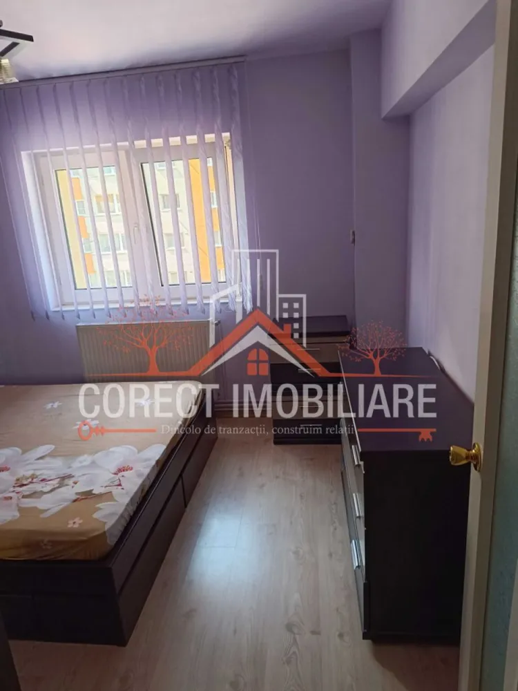 🏡Apartament cu 2 camere de inchiriat - Str.Calea Moldovei - 320€ - 🏡Apartament cu 2 camere de inchiriat - Str.Calea Moldovei - 320€
🔸 Etaj: 3 cu lift
🔸 Suprafata utila de 55mp, compartimentat astfel:

- Dormitor
-Living
-Bucatarie utilata
-Baie
Apartamentul este renovat si complet mobilat, dispune de loc de parcare si aer conditionat, 

Disponibil dupa data de 15.12.2025.
Se inchiriaza pe termen lung.

💶 Preț chirie: 320€ /lună
Pentru detalii și vizionări:
📞 0773 313 378 – Corect Imobiliare
✨ Dincolo de tranzacții, construim relații