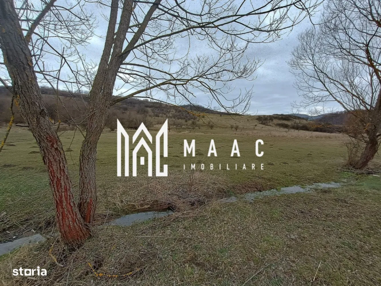 Teren intravilan Ocnele Mari | 2500mp | - MAAC Imobiliare, vă propune spre vanzare un teren intravilan plat, cu potențial excelent de dezvoltare, situat într-o zonă liniștită, cu peisaj deschis către dealuri și acces facil către oraș, la doar 12 km de Râmnicu Vâlcea, pe drumul Ocnele Mari – Ocnița (DN67).
Localizare avantajoasă:

12 km de Râmnicu Vâlcea

4 km până la ștrand Ocnița

Acces direct din DN67

Zonă aerisită, liniștită, ideală pentru rezidențial

Caracteristici teren:

Suprafață: 2.500 mp

Teren complet plat – ideal pentru construcție, 

Deschidere 25 ml

Lungime 100 ml

Posibilitate realizare drum nou pe lateral (100 m) – perfect pentru parcelare sau dezvoltare integrată

Propunere dezvoltare urbanistică:
Terenul este potrivit pentru introducere în PUG în vederea dezvoltării unui cartier rezidențial mixt, cu:

Lărgire și modernizare drumuri

Introducere utilități

Regim de înălțime P+2

Locuințe individuale, duplexuri sau mici imobile colective

Datorită suprafeței generoase, deschiderii bune și faptului că este teren plat, proprietatea permite o parcelare eficientă și optimizarea costurilor de construcție.

🌄 Beneficii cheie:

Priveliște frumoasă către dealuri

Zonă retrasă, dar cu acces rapid la oraș

Teren plat – avantaj major pentru dezvoltatori

Potențial investițional ridicat

Pentru detalii suplimentare și vizionări, echipa MAAC Imobiliare vă stă la dispoziție.

O oportunitate excelentă pentru dezvoltare rezidențială într-o zonă în plină creștere!
CP2947017