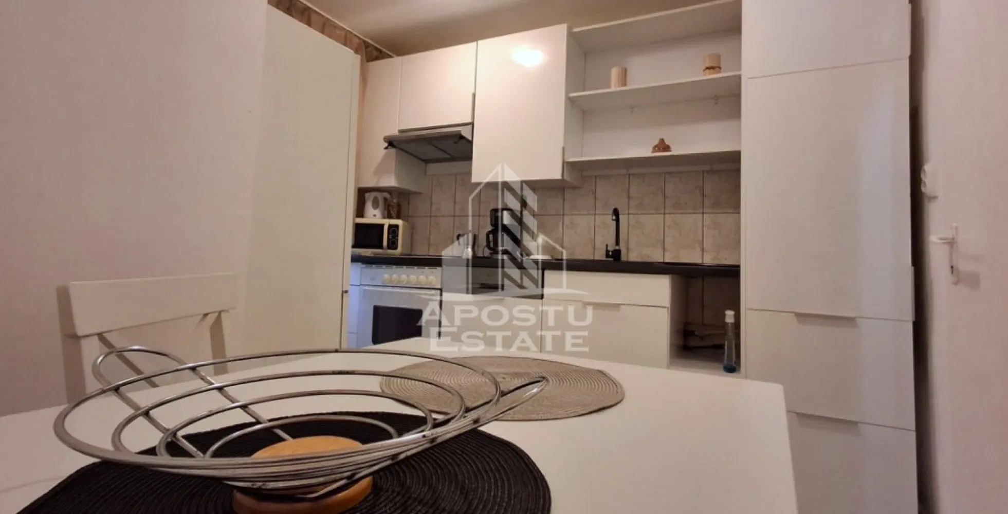 Apartament 2 camere Cal.Romanilor.Din 01.08