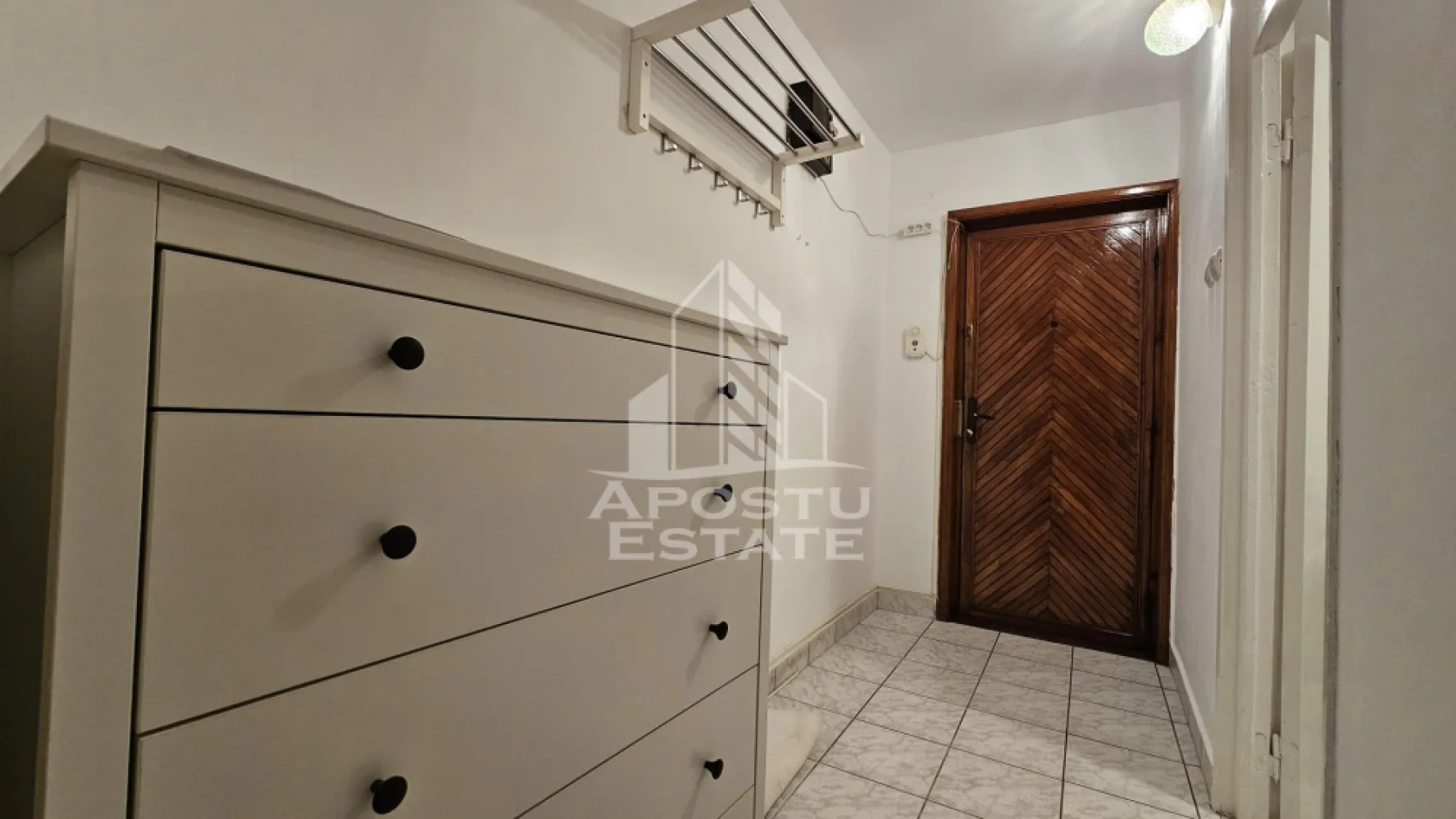 Apartament 2 camere Cal.Romanilor.Din 01.08
