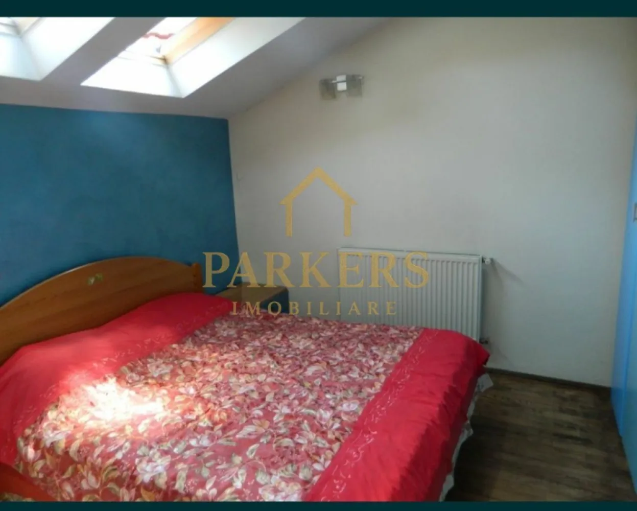 Duplex 329mp utili, teren 435mp, 10 camere, zona centrală